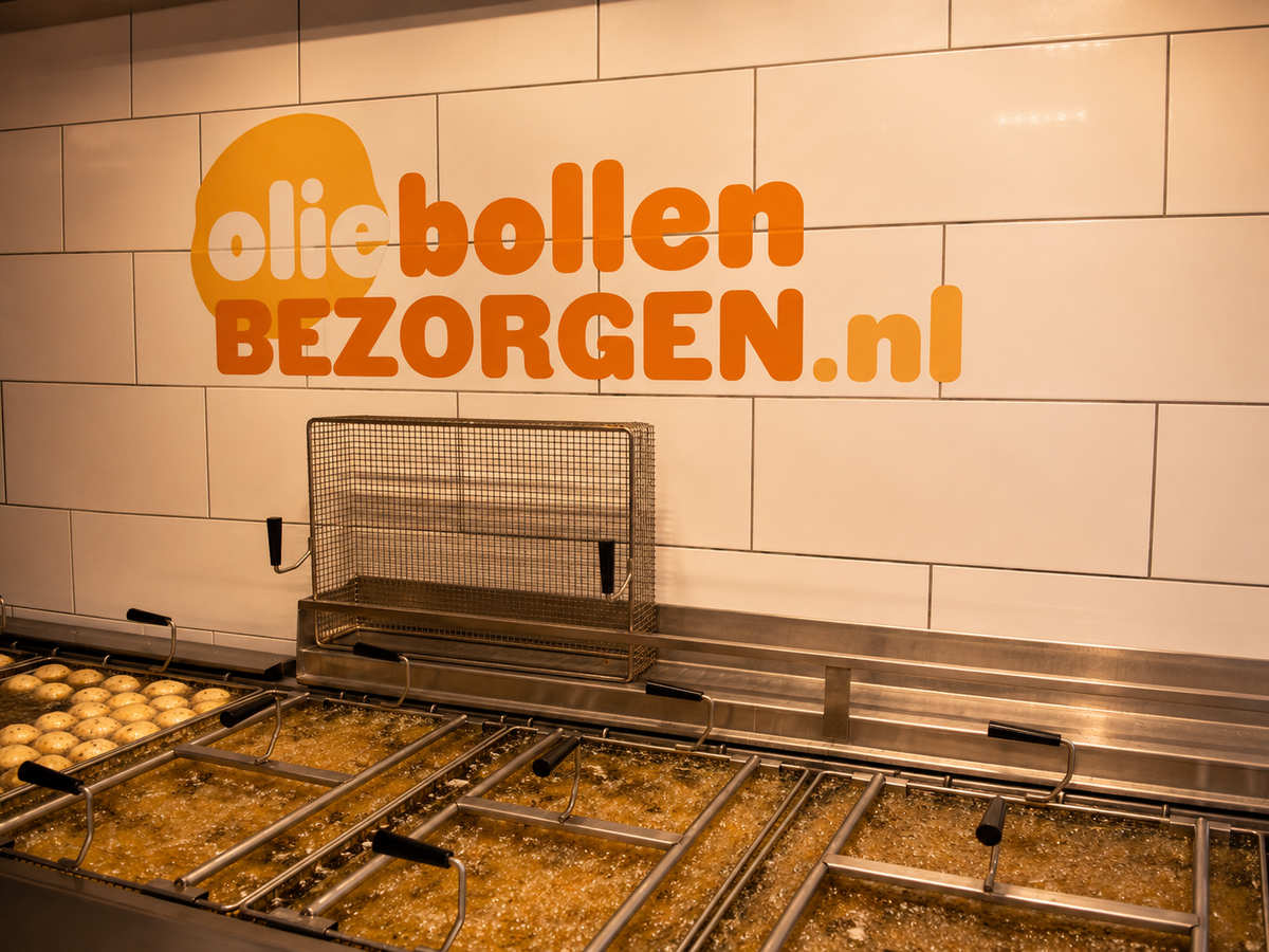 Oliebollen met poedersuiker